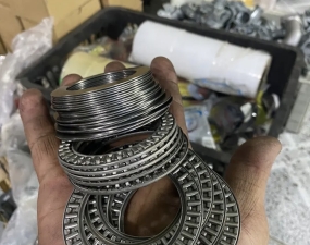 Bạc đạn cắt trớn