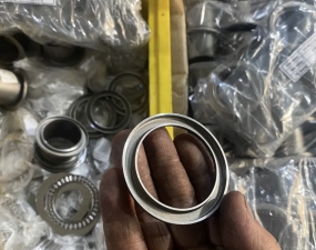 Khâu giữ lò so trụ