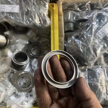 Khâu giữ lò so trụ